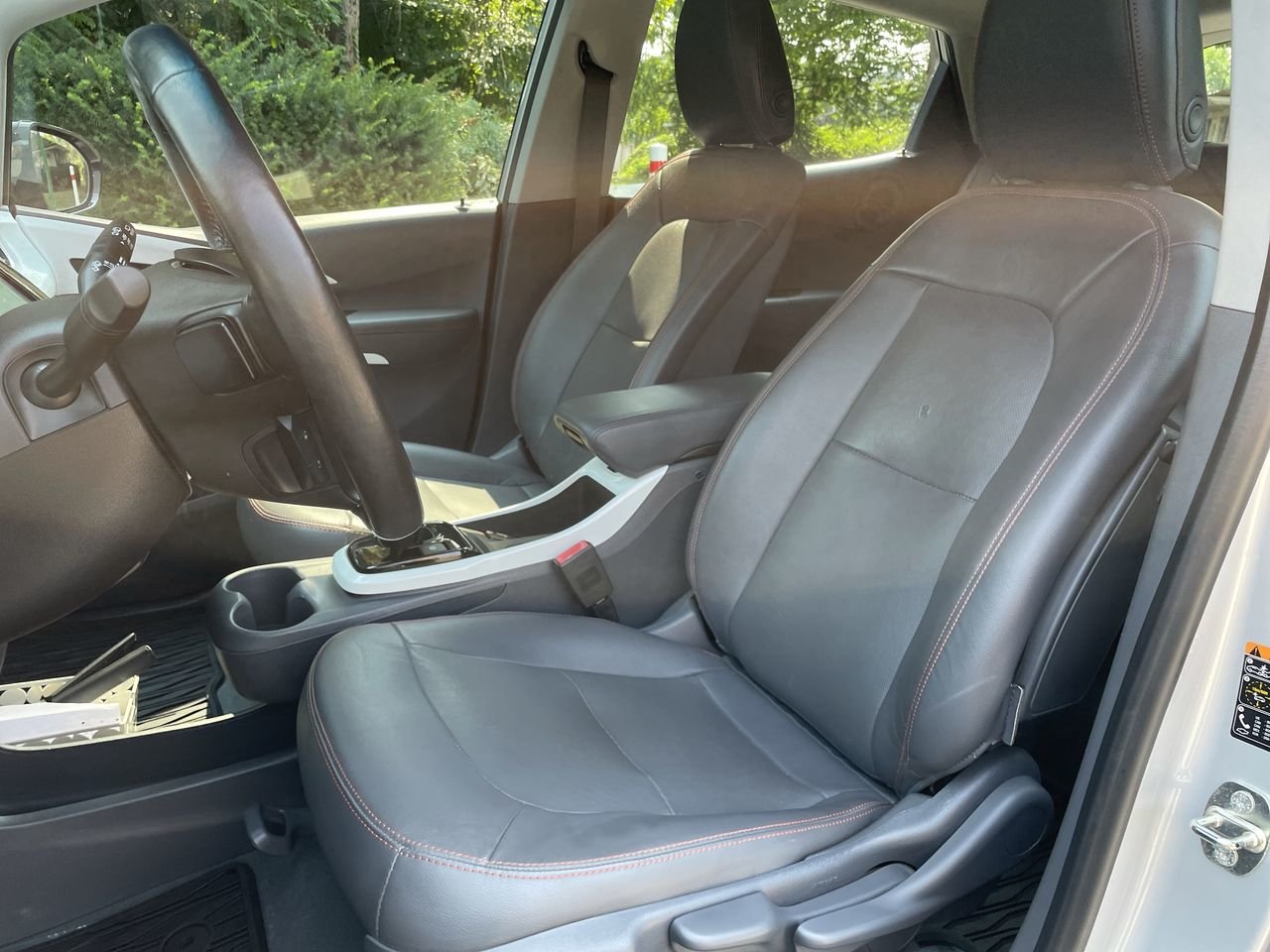 Used 2019 Silver Chevrolet Premier image 19