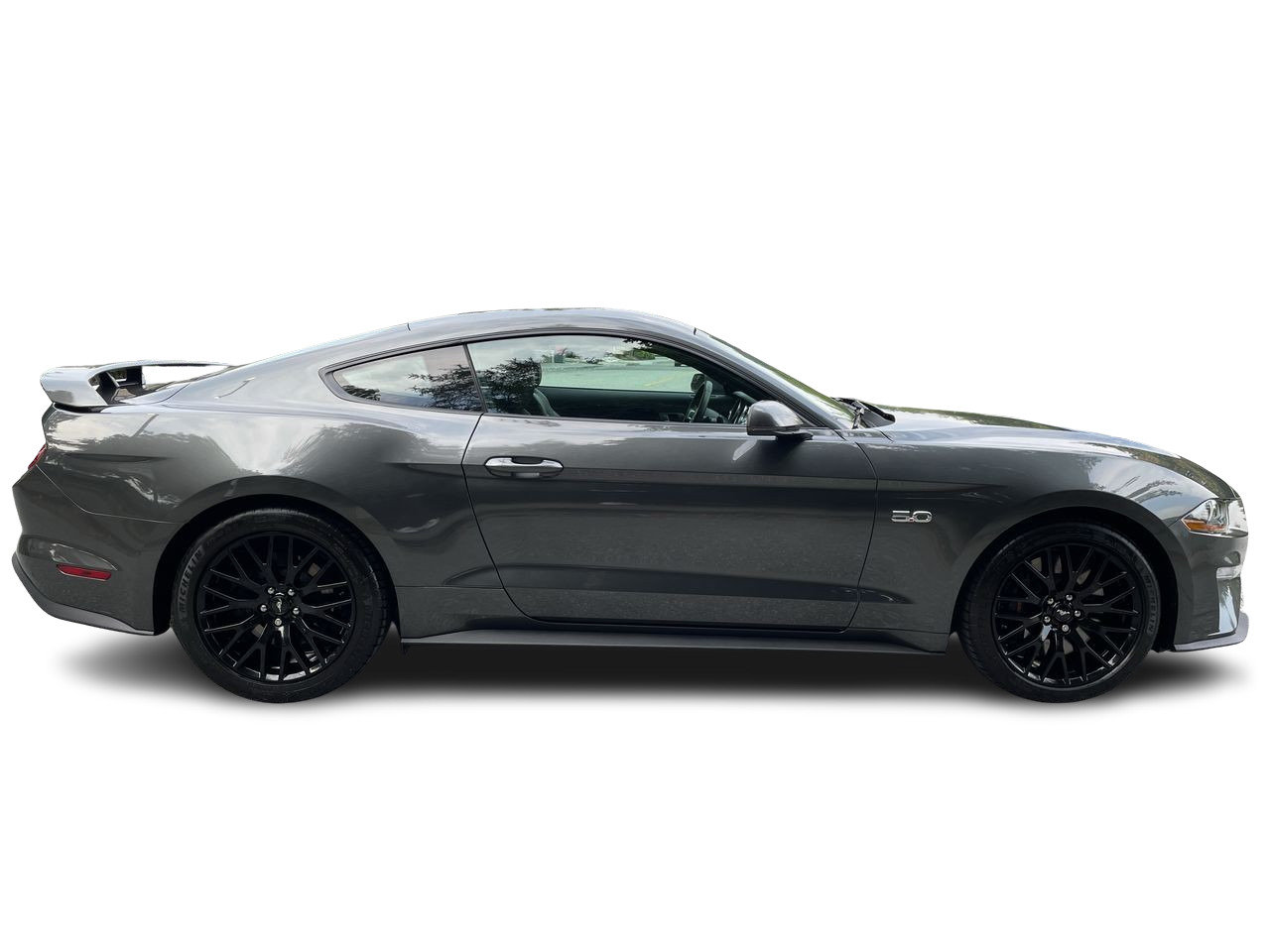 Used 2019 Grey Ford Coupe GT Premium image 15