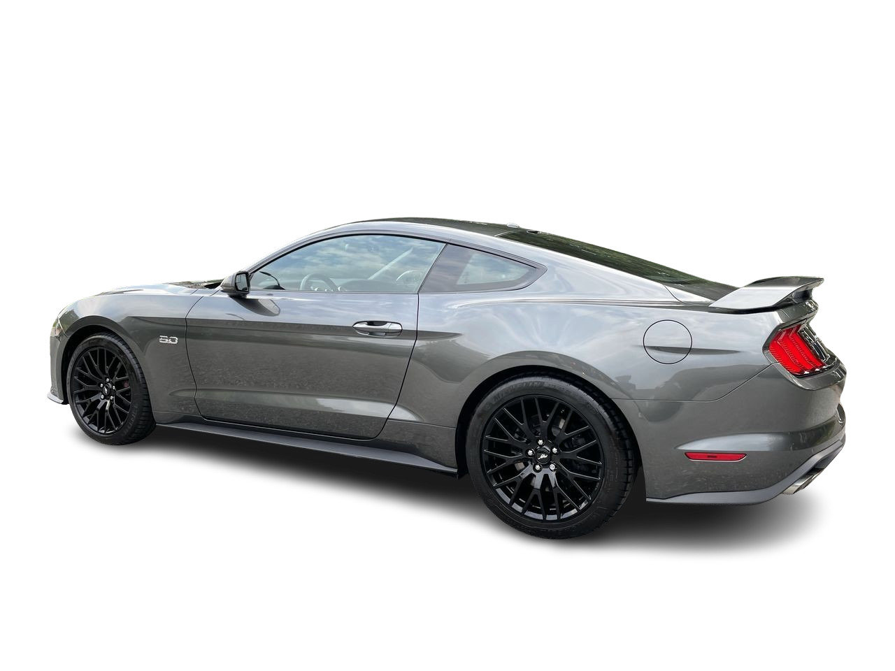 Used 2019 Grey Ford Coupe GT Premium image 8