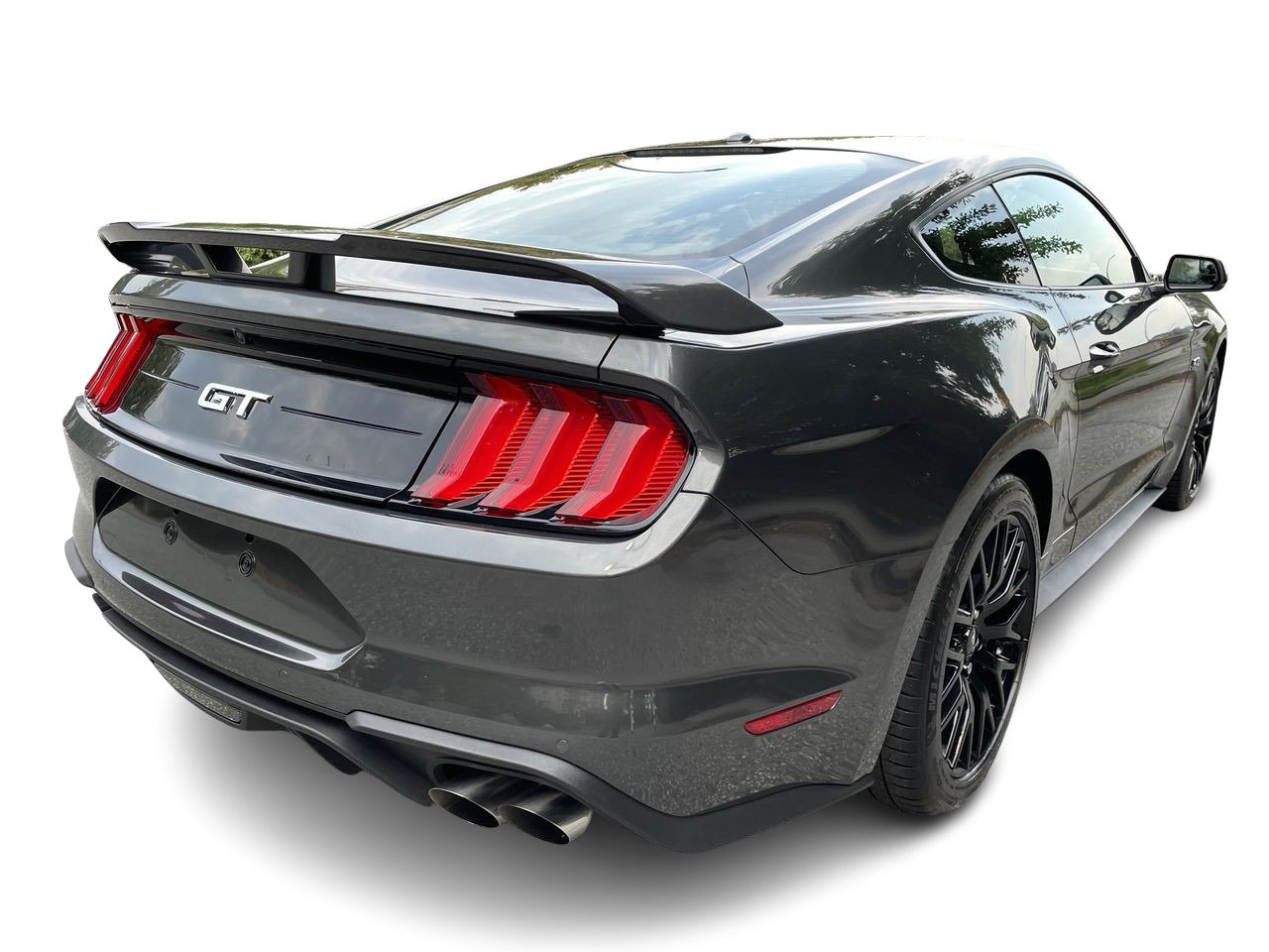 Used 2019 Grey Ford Coupe GT Premium image 13