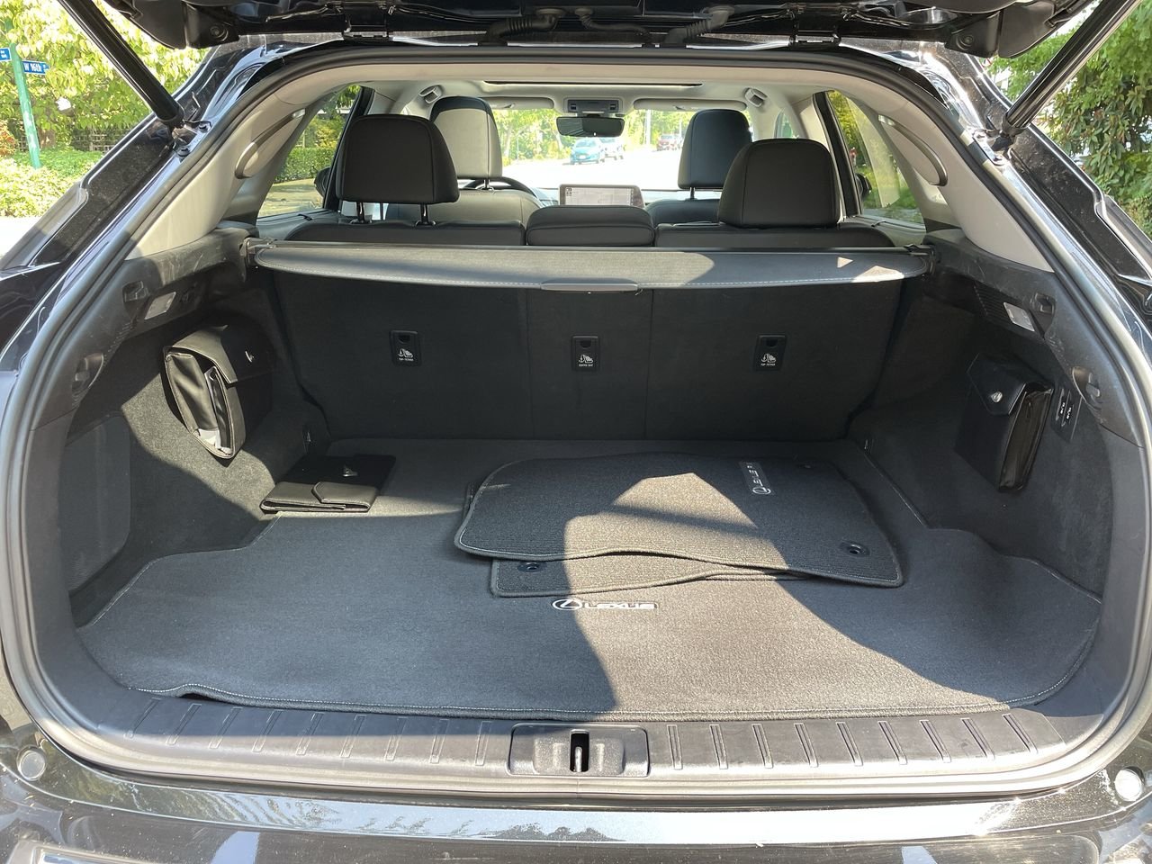 Used 2017 Black Lexus 8A image 32