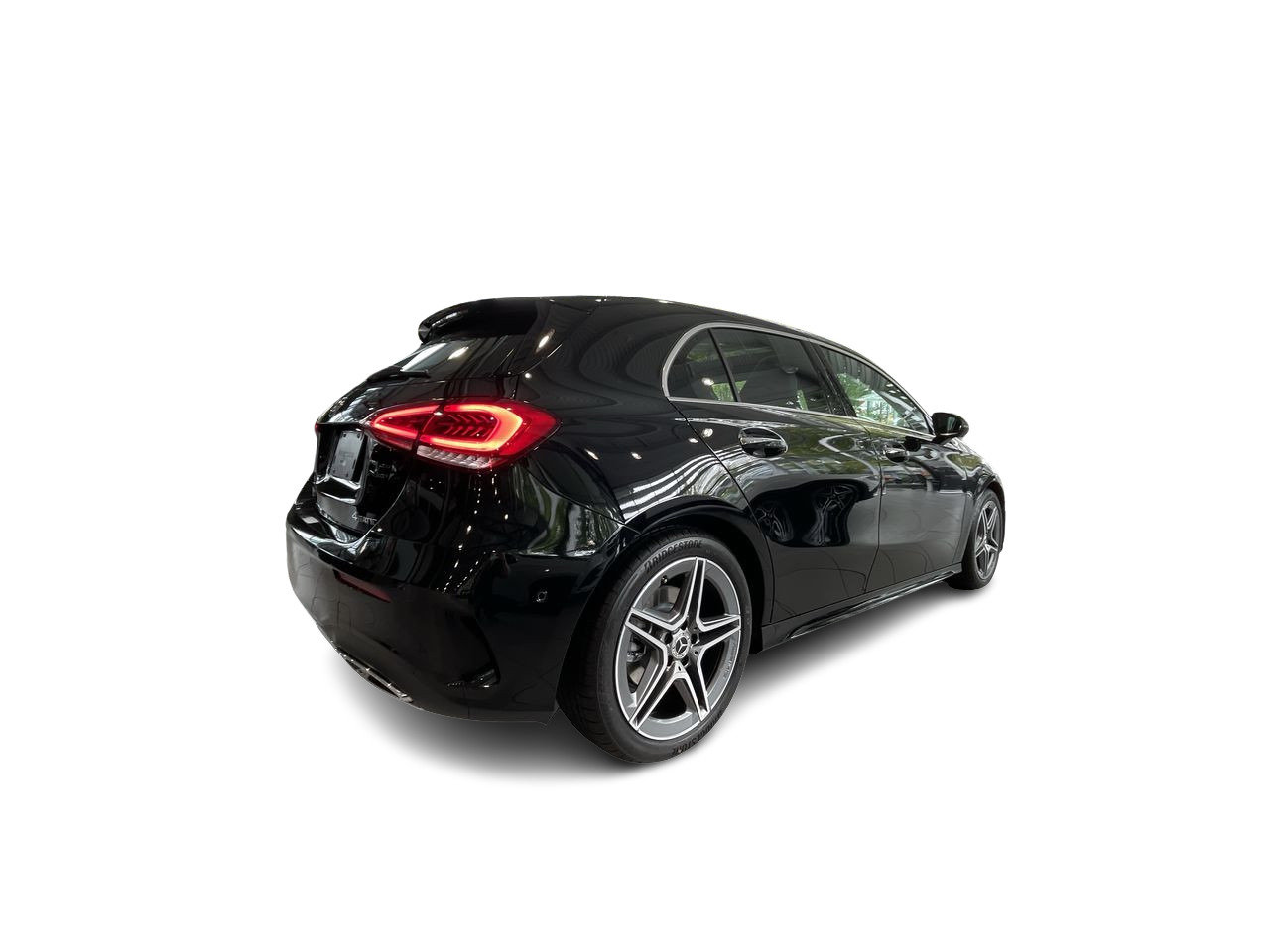 Used 2022 Night Black Mercedes-Benz 4MATIC Hatch image 13