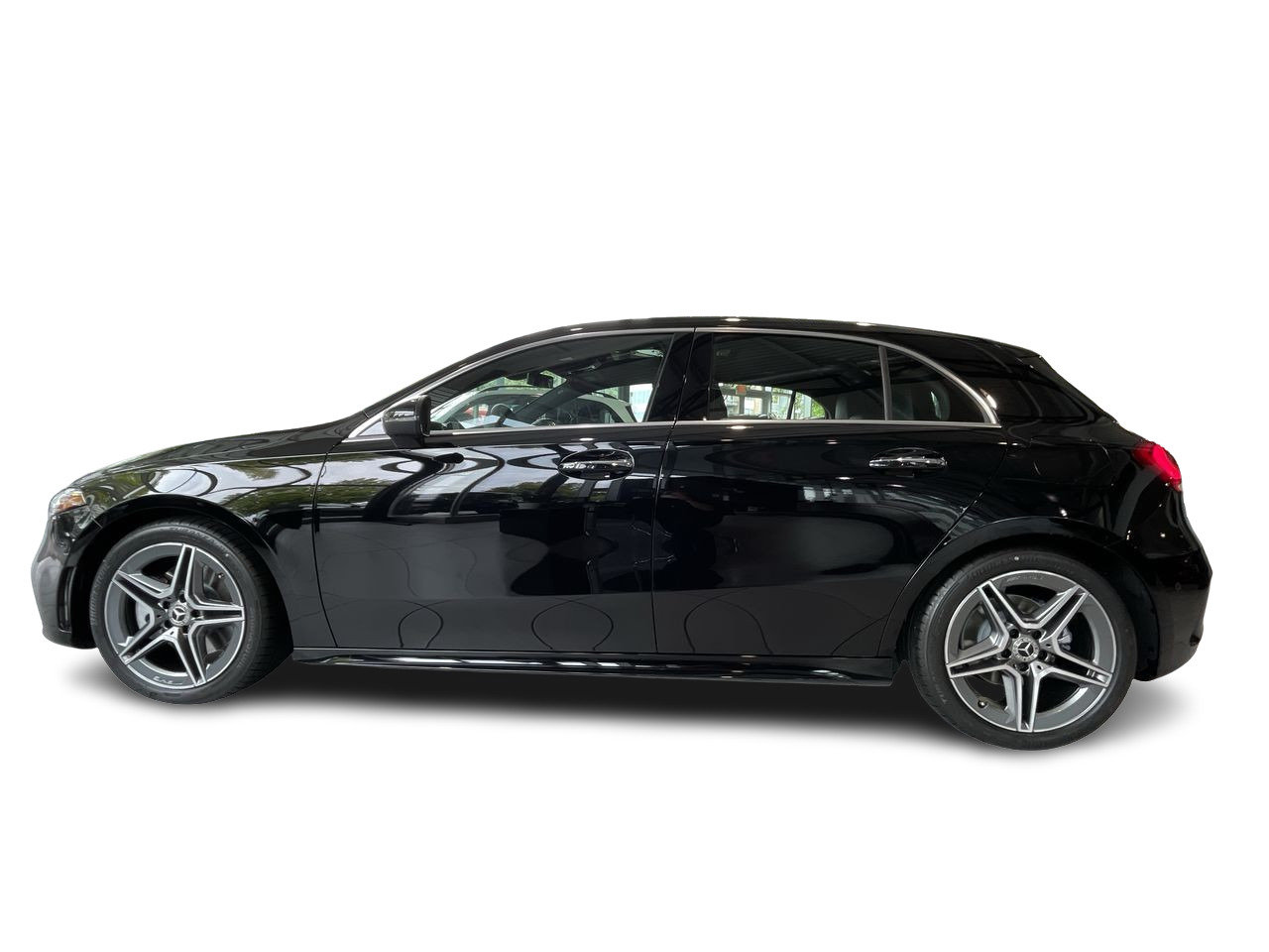 Used 2022 Night Black Mercedes-Benz 4MATIC Hatch image 7