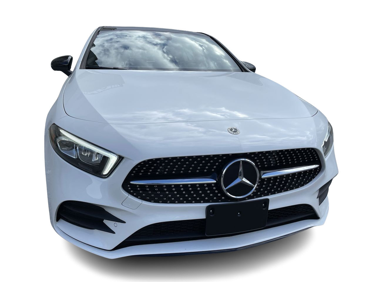 Used 2022 Polar White Mercedes-Benz 4MATIC Hatch image 2