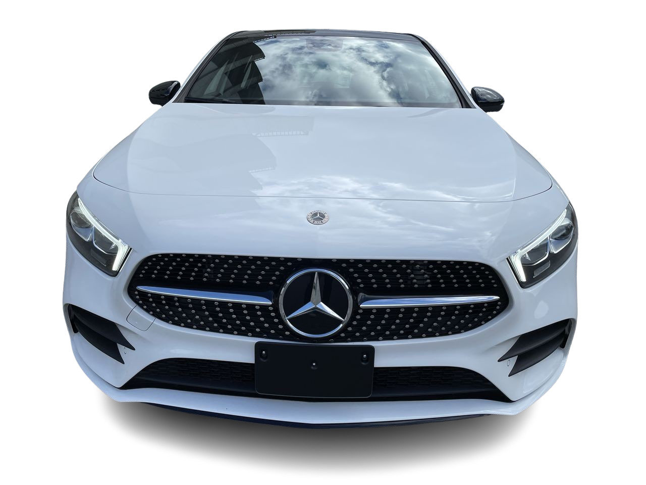 Used 2022 Polar White Mercedes-Benz 4MATIC Hatch image 3