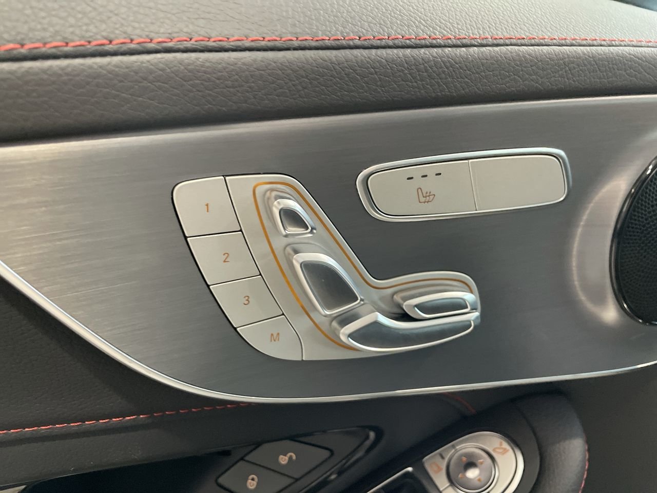 New 2023 Obsidian Black Metallic Mercedes-Benz C 300 4MATIC image 23