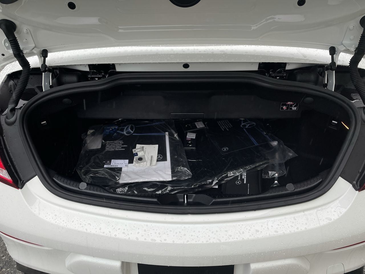 New 2023 Polar White Mercedes-Benz AMG C 43 4MATIC image 19