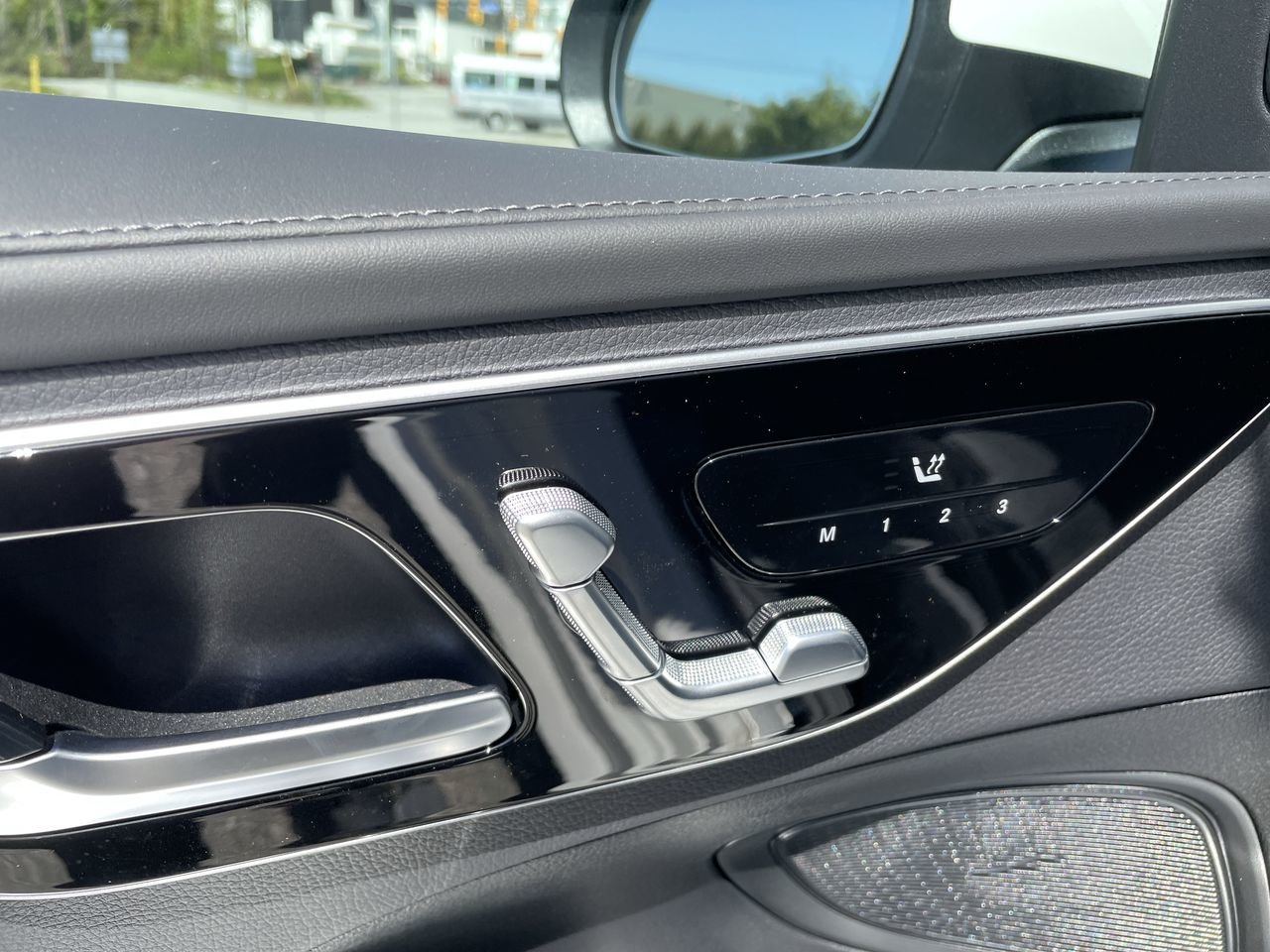 New 2023 Polar White Mercedes-Benz C 300 4MATIC image 22