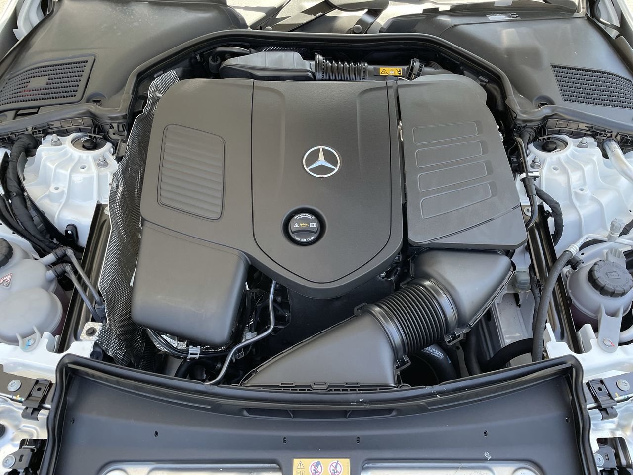 New 2023 Polar White Mercedes-Benz C 300 4MATIC image 20