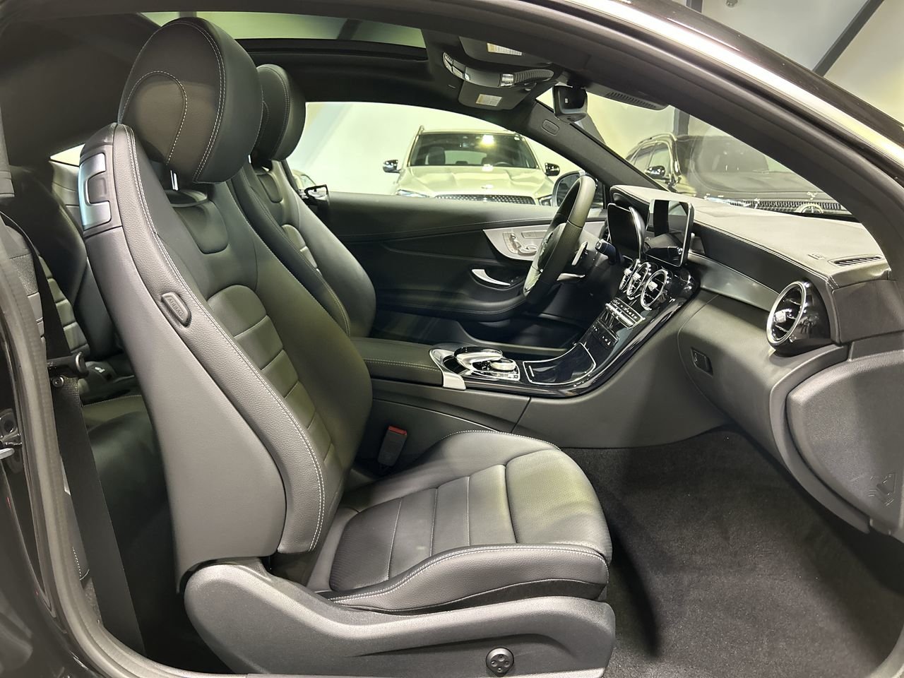 New 2023 Obsidian Black Metallic Mercedes-Benz C 300 4MATIC image 34