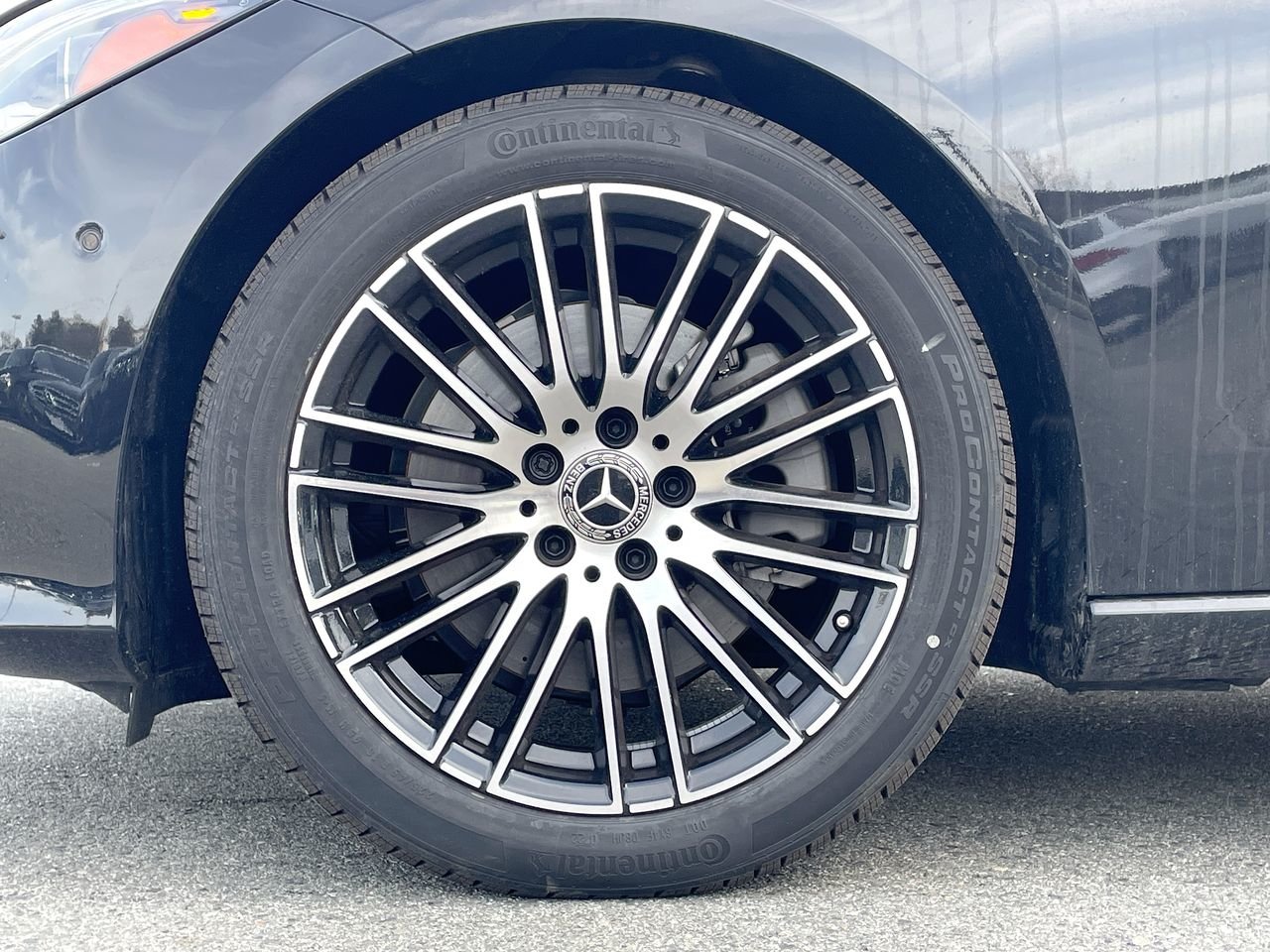 New 2023 Obsidian Black Metallic Mercedes-Benz C 300 4MATIC image 18