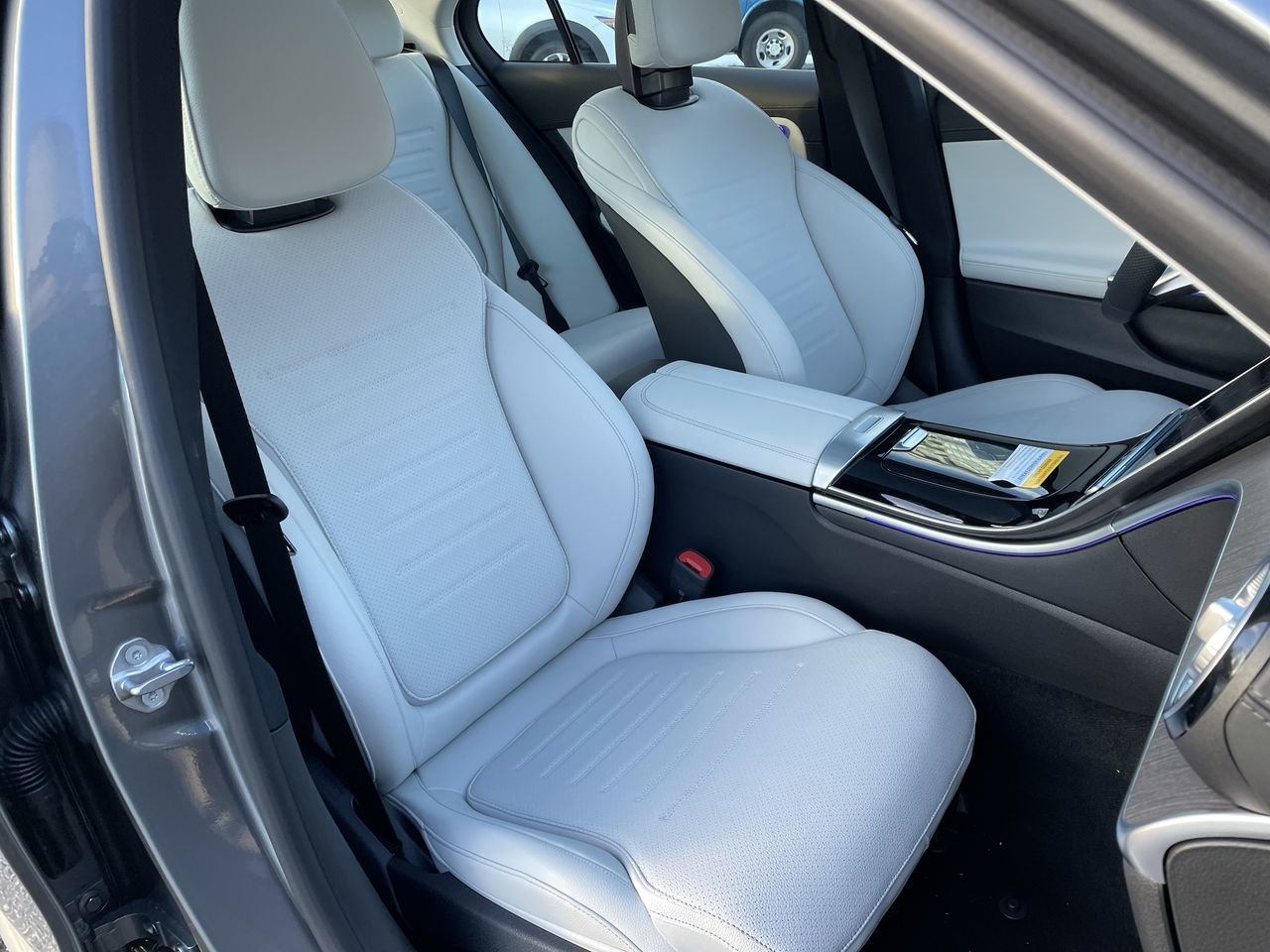 Used 2023 Selenite Grey Metallic Mercedes-Benz 4MATIC Sedan image 33