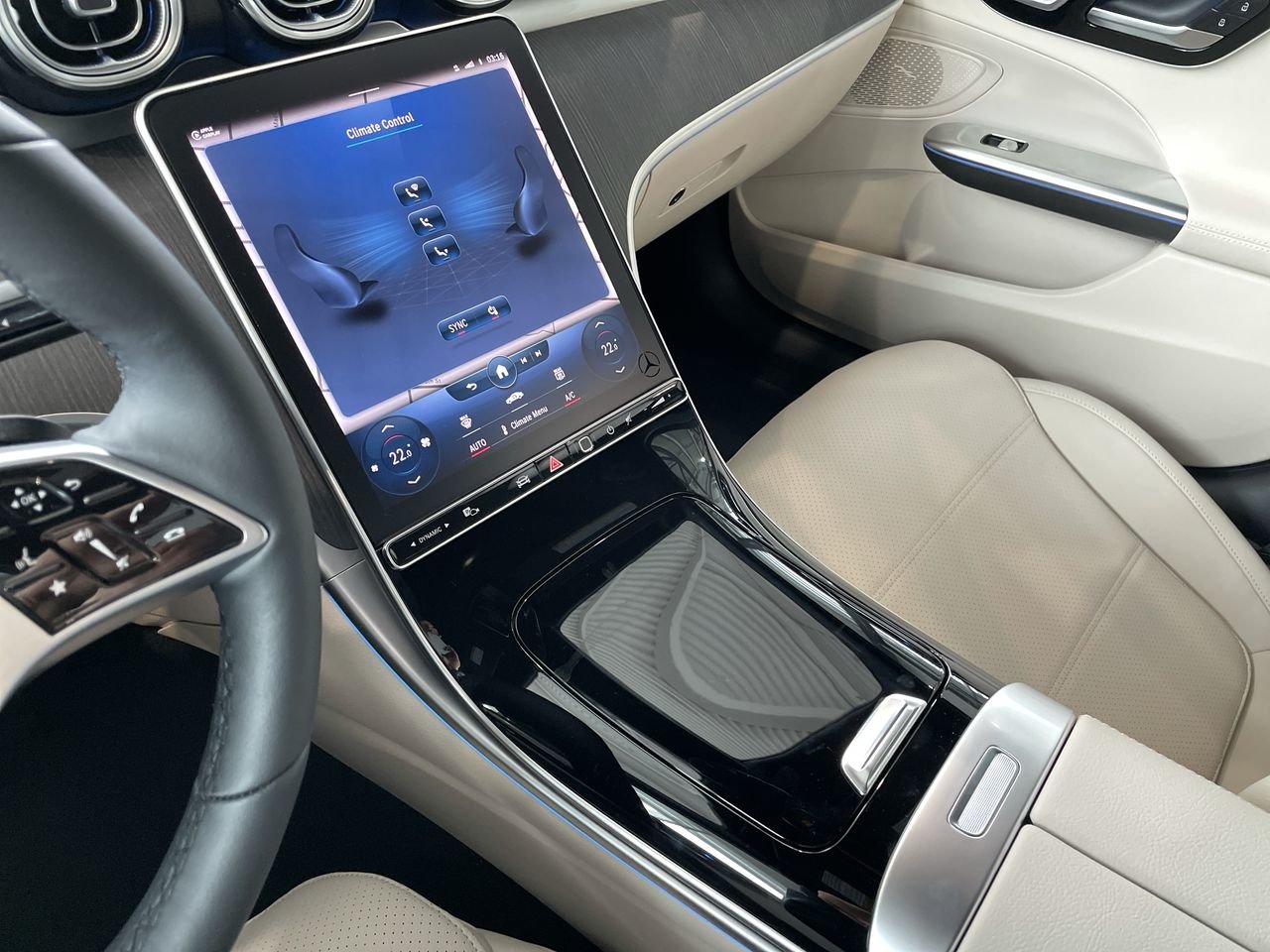 Used 2023 Spectral Blue Metallic Mercedes-Benz 4MATIC Sedan image 29