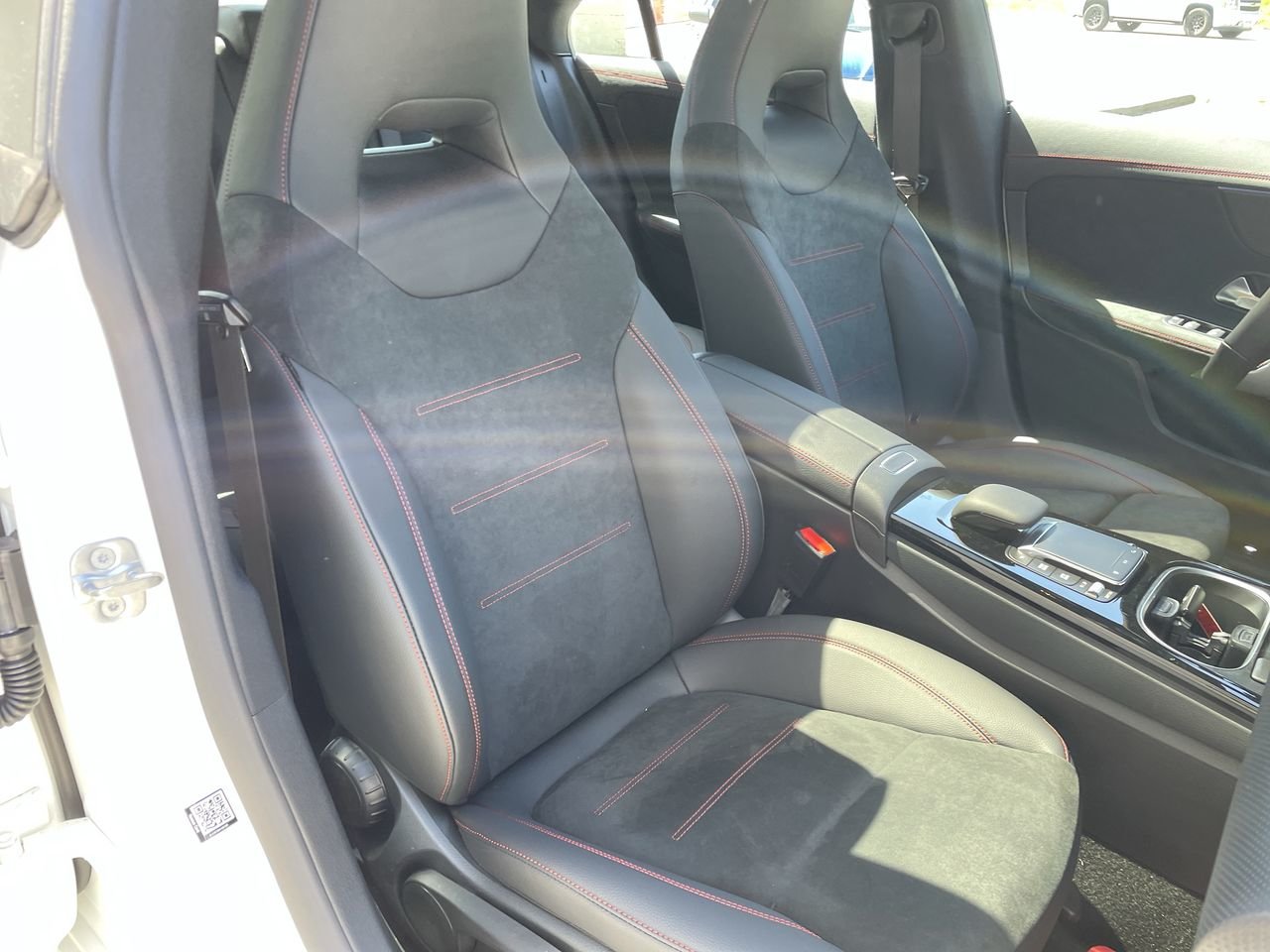 New 2023 Polar White Mercedes-Benz CLA 250 4MATIC image 34