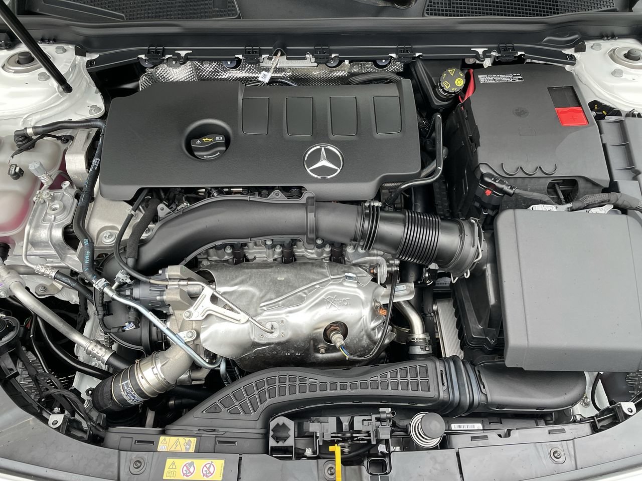 Used 2023 Polar White Mercedes-Benz 4MATIC Coupe image 34