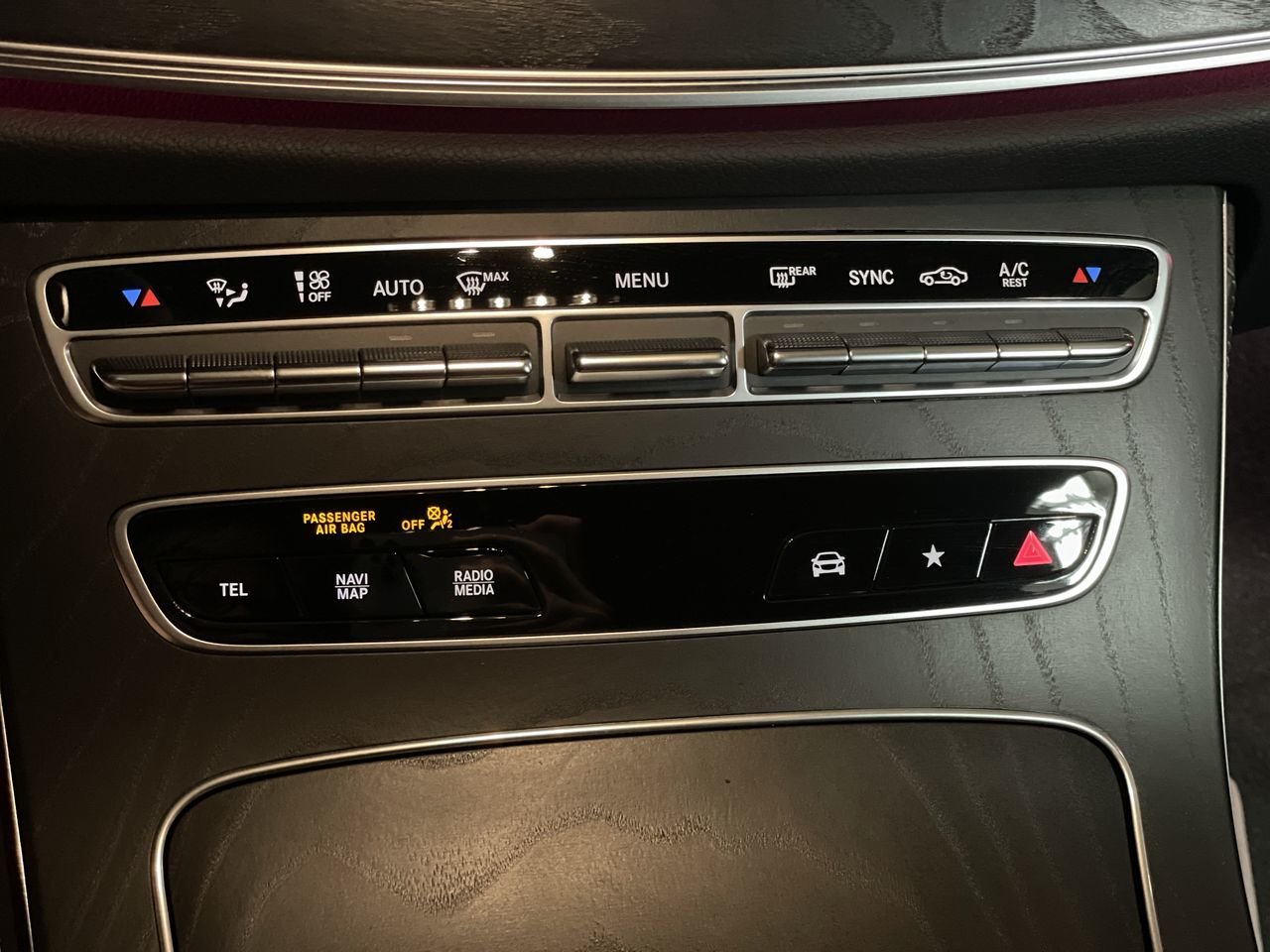 New 2023 Obsidian Black Metallic Mercedes-Benz AMG 53 4MATIC+ image 29