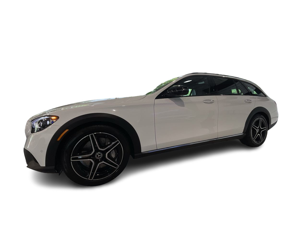 New 2022 Polar White Mercedes-Benz E 450 4MATIC image 6