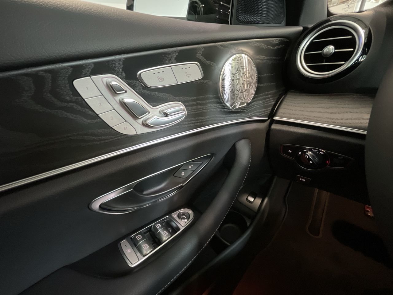 New 2022 Polar White Mercedes-Benz E 450 4MATIC image 21
