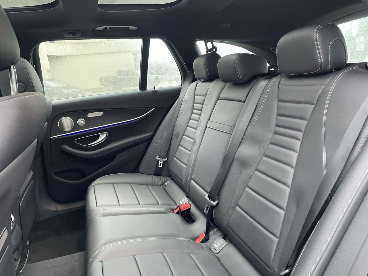 New 2023 Obsidian Black Metallic Mercedes-Benz E 450 4MATIC image 32