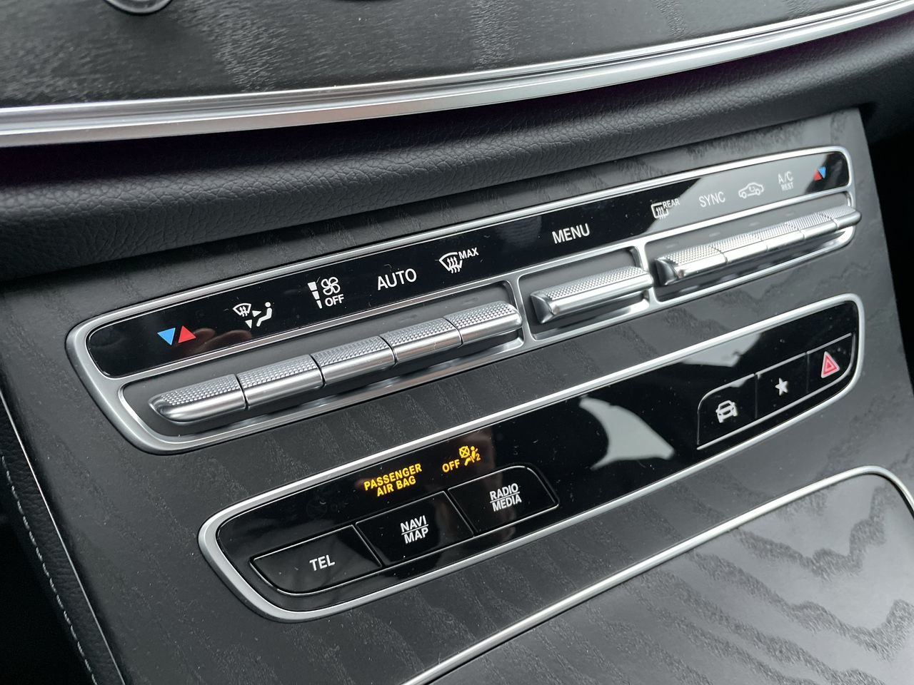 New 2023 Obsidian Black Metallic Mercedes-Benz E 450 4MATIC image 28