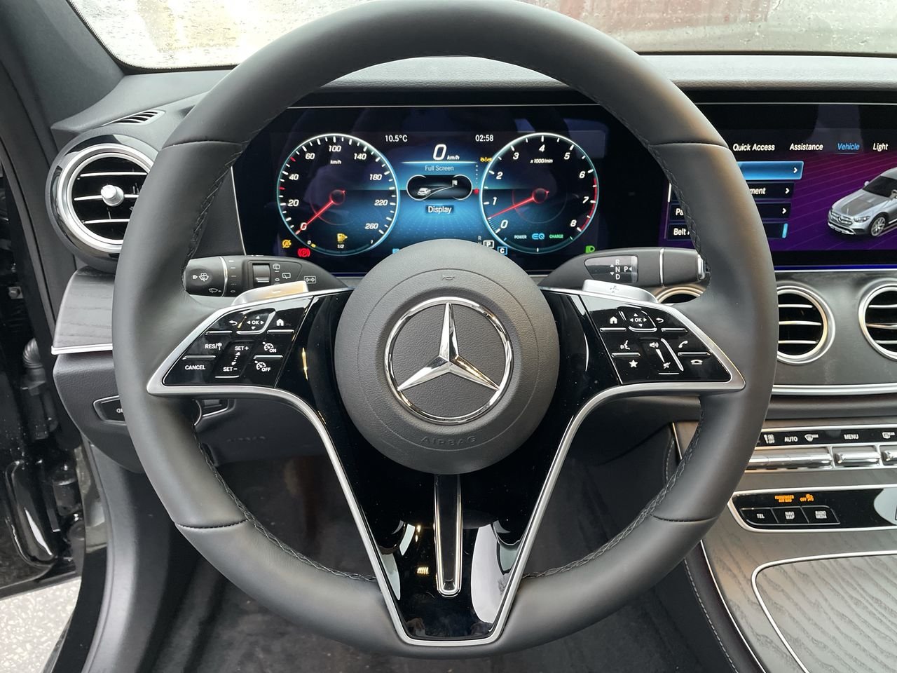 New 2023 Obsidian Black Metallic Mercedes-Benz E 450 4MATIC image 23