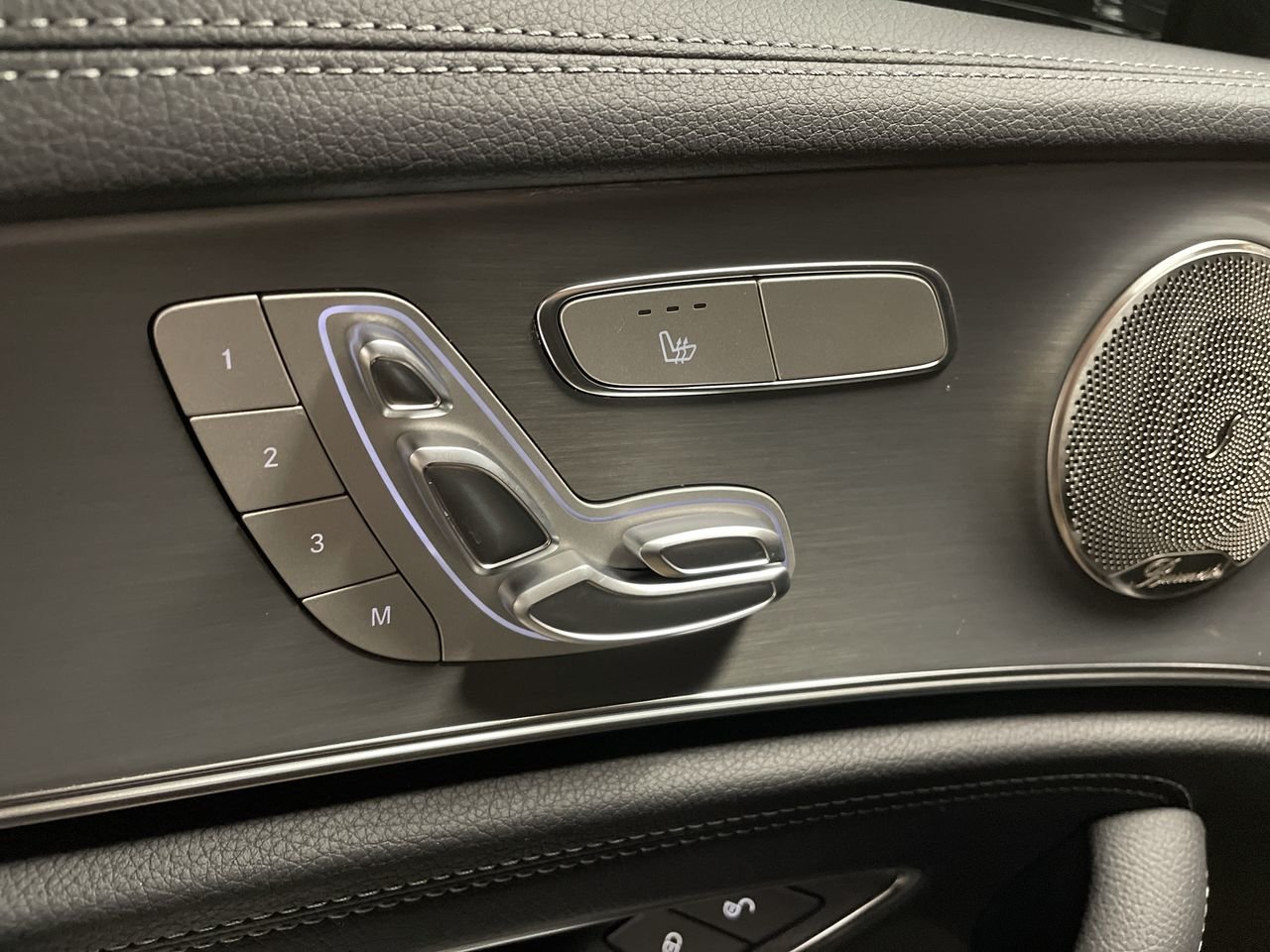 New 2023 Obsidian Black Metallic Mercedes-Benz E 350 4MATIC image 22