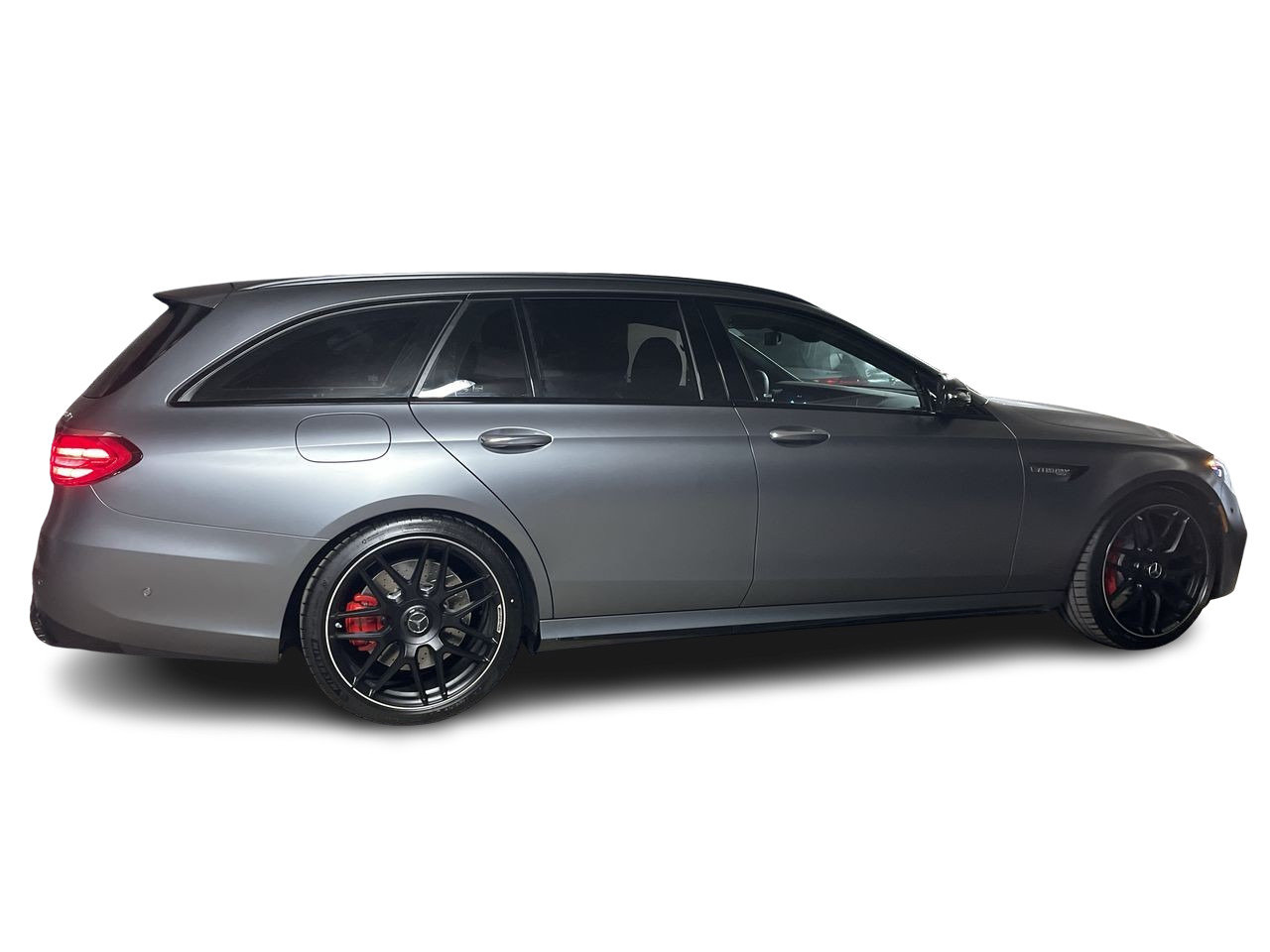 New 2023 MANUFAKTUR Selenite Grey MAGNO Mercedes-Benz E 63S 4MATIC image 14