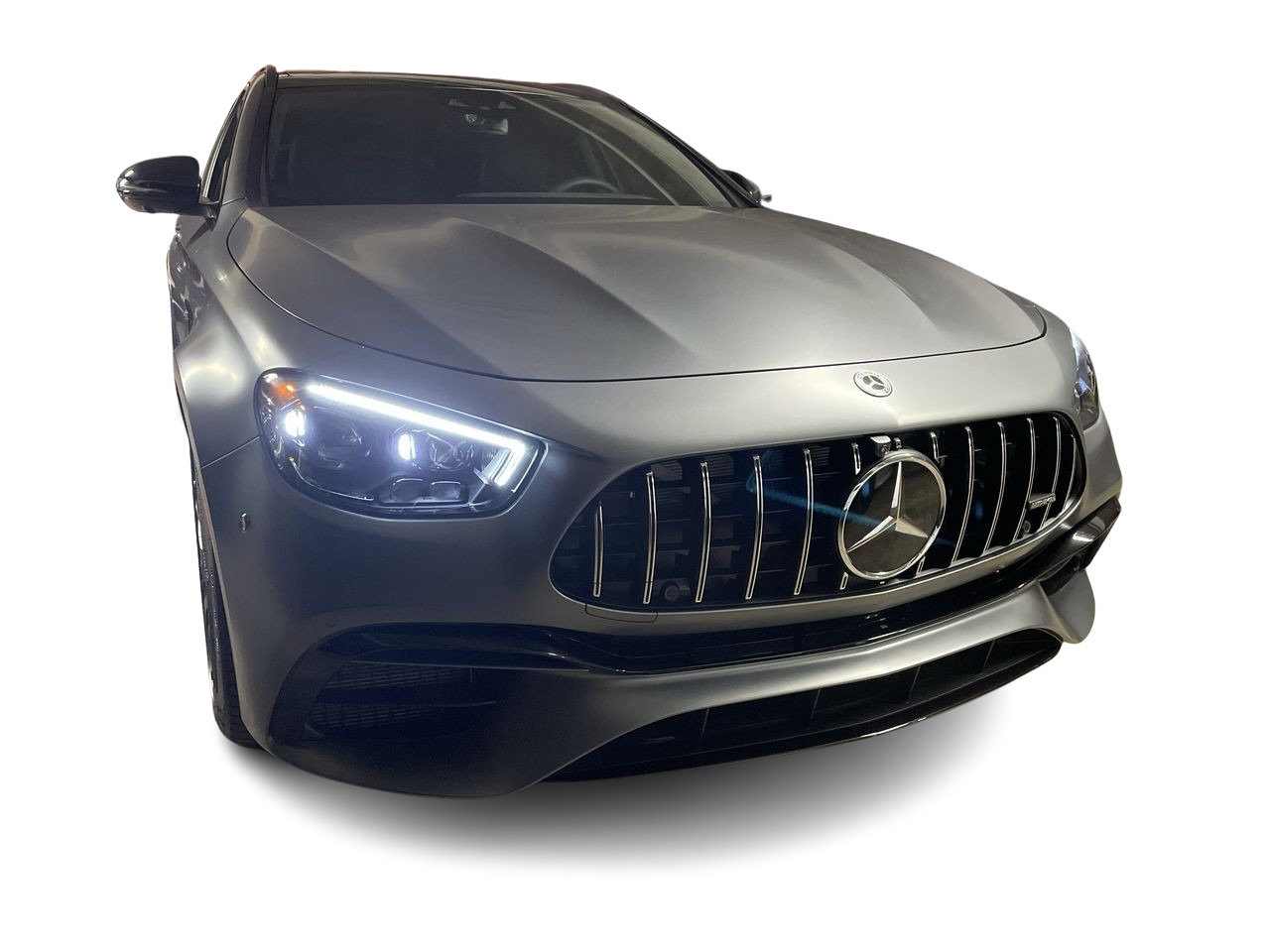 New 2023 MANUFAKTUR Selenite Grey MAGNO Mercedes-Benz E 63S 4MATIC image 2