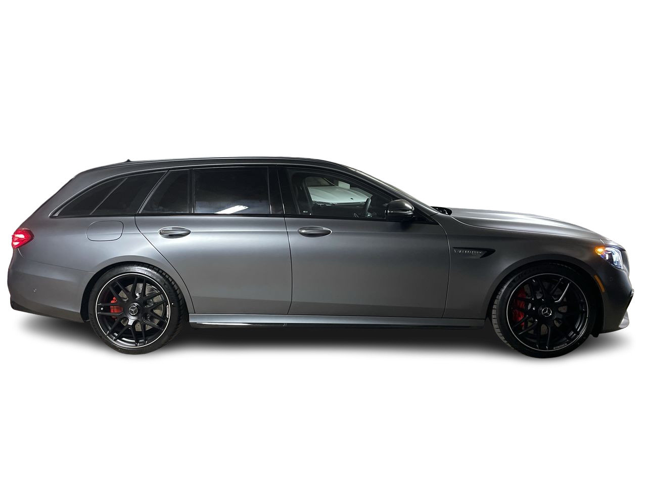 New 2023 MANUFAKTUR Selenite Grey MAGNO Mercedes-Benz E 63S 4MATIC image 15
