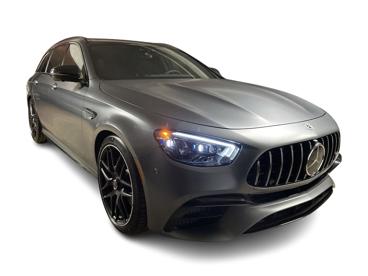 New 2023 MANUFAKTUR Selenite Grey MAGNO Mercedes-Benz E 63S 4MATIC image 17
