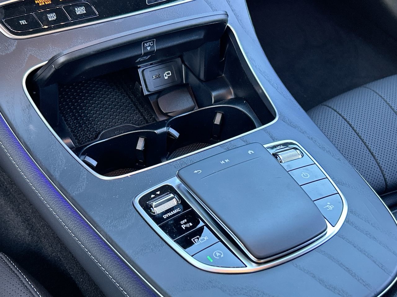 New 2023 Obsidian Black Metallic Mercedes-Benz E 450 4MATIC image 31