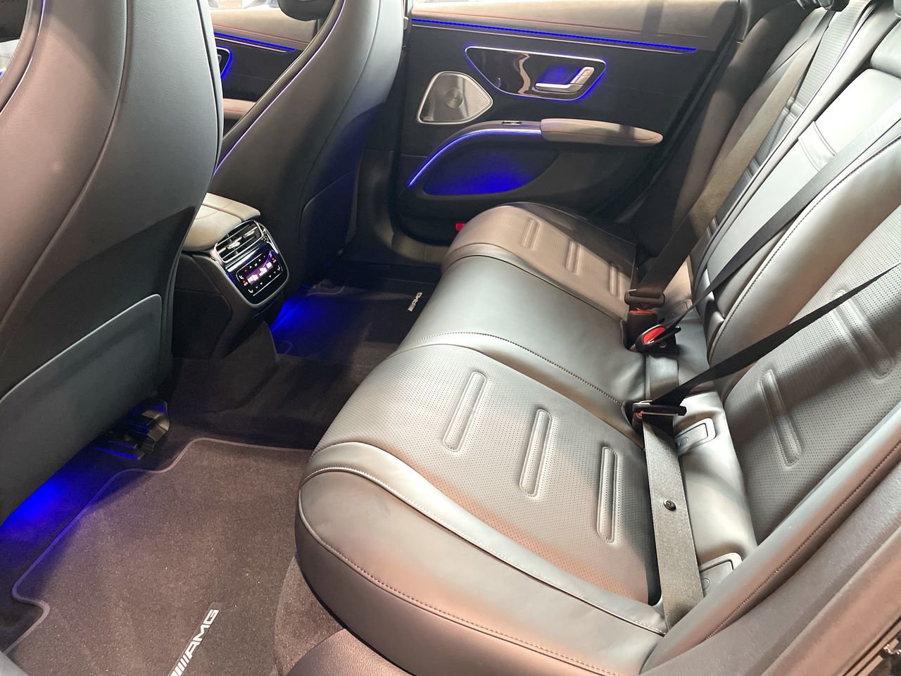 New 2023 Obsidian Black Metallic Mercedes-Benz AMG EQS image 32