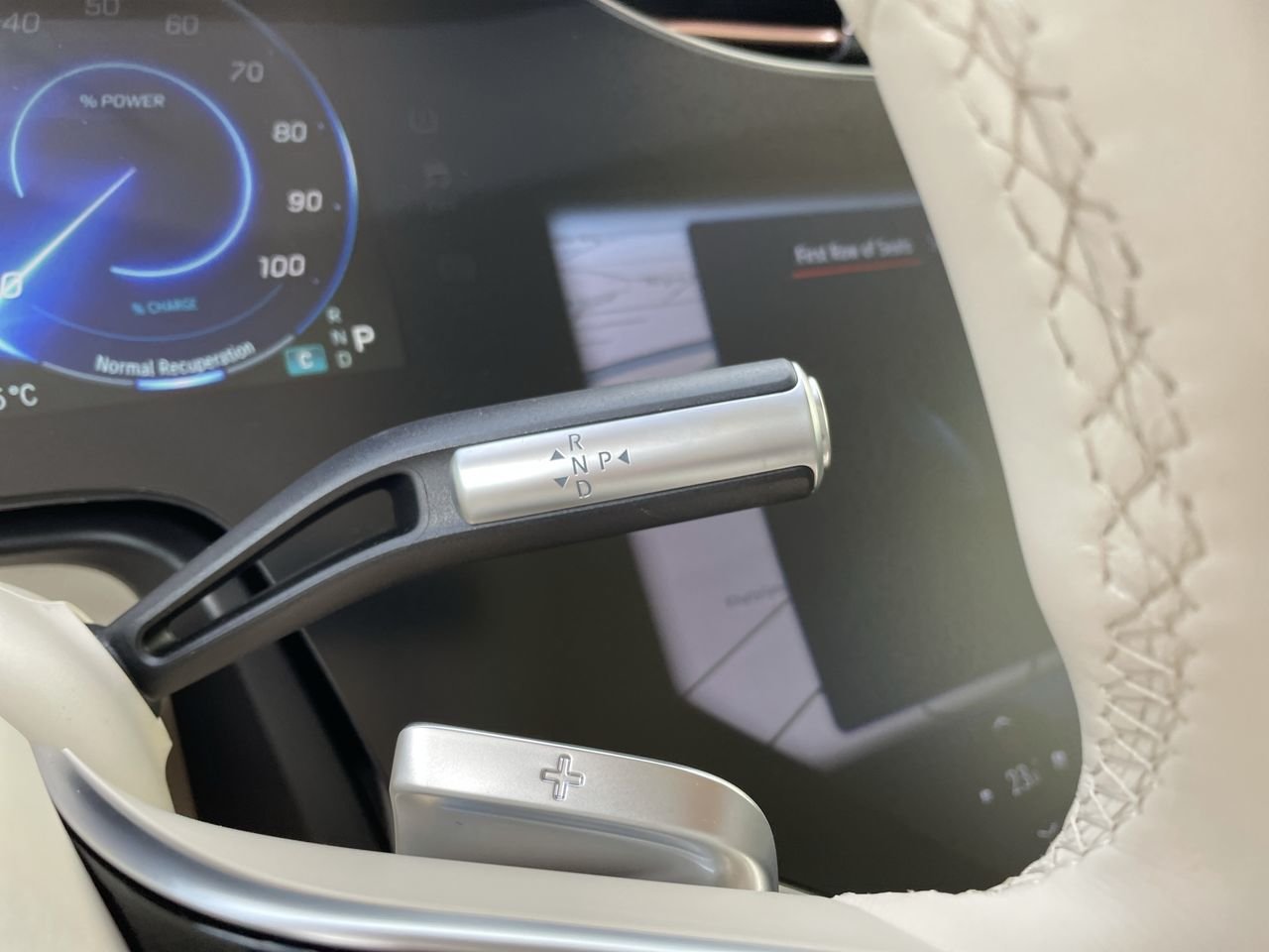 New 2023 MANUFAKTUR Diamond White Metallic Mercedes-Benz EQS 580 4MATIC image 28