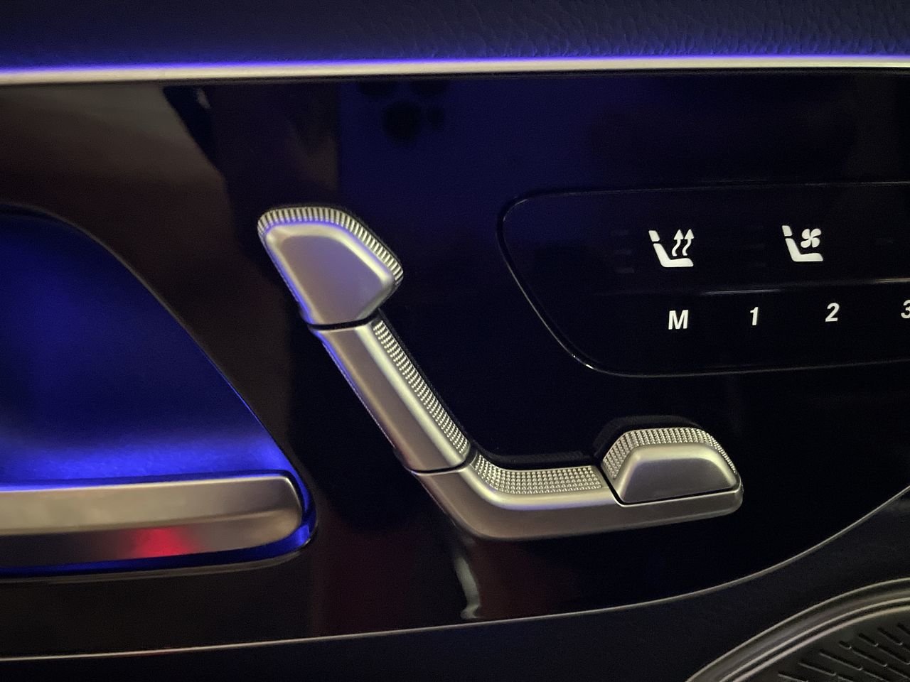 New 2023 Obsidian Black Metallic Mercedes-Benz EQS 580 4MATIC image 20
