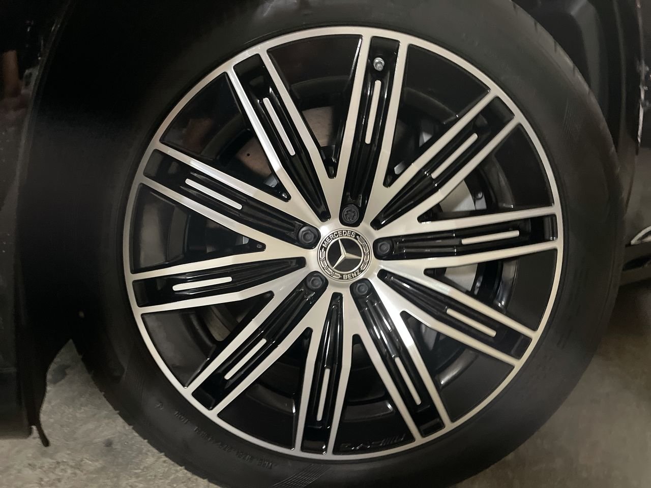 New 2023 Sodalite Blue Metallic Mercedes-Benz EQS 580 4MATIC image 18