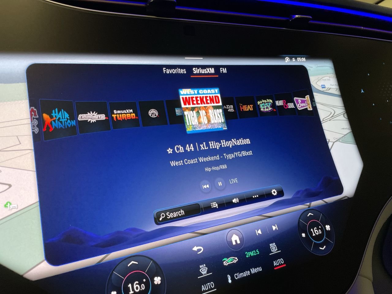 New 2023 Sodalite Blue Metallic Mercedes-Benz EQS 580 4MATIC image 24