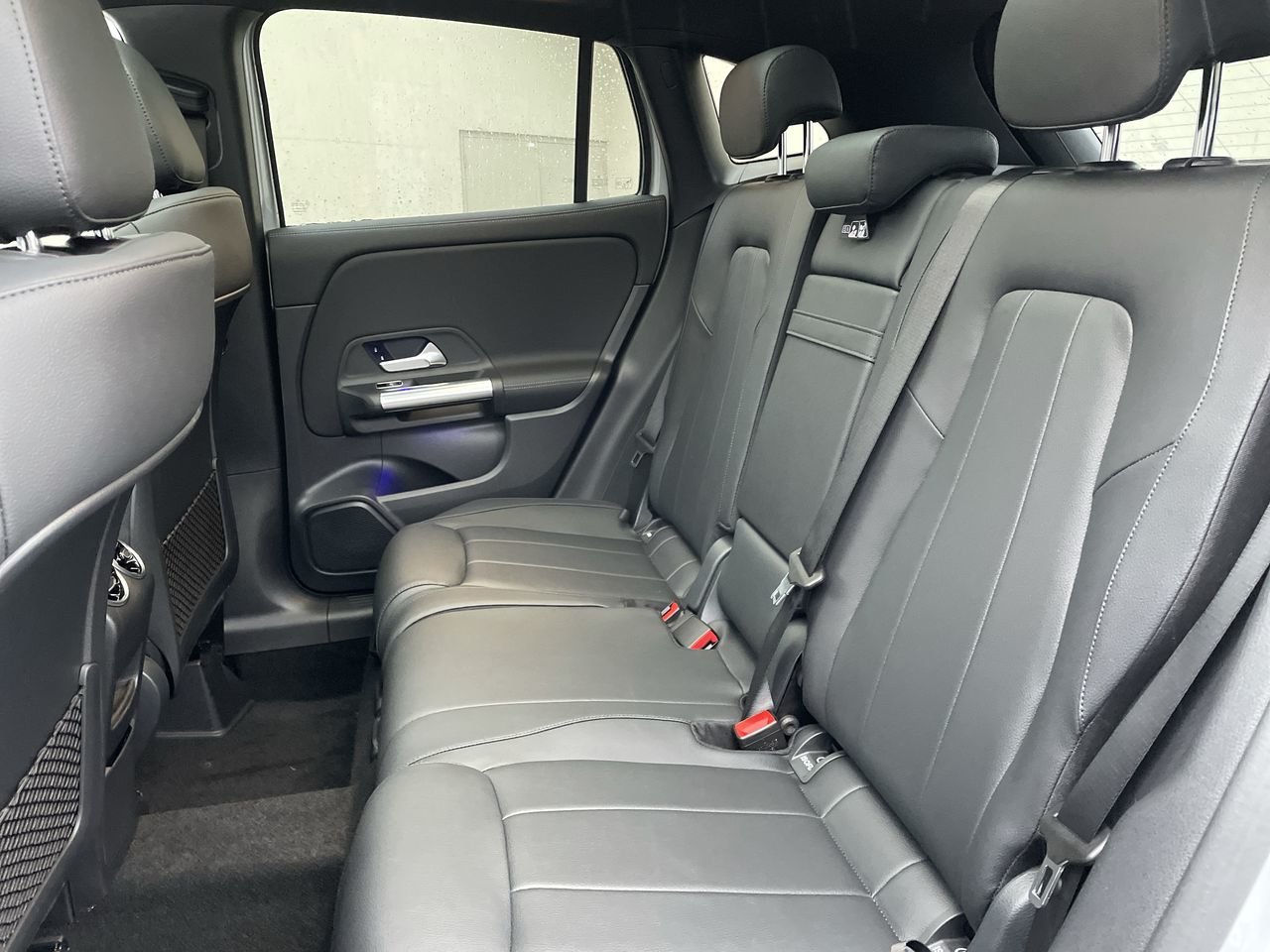 Used 2023 Iridium Silver Metallic Mercedes-Benz 4MATIC SUV image 31