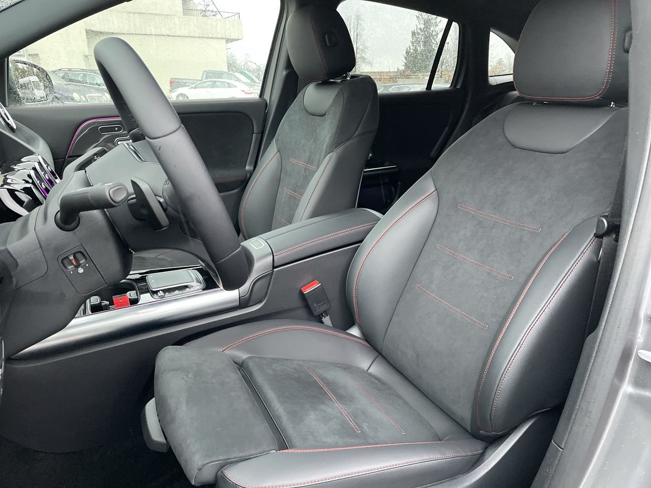 Used 2023 Mountain Grey Metallic Mercedes-Benz 4MATIC SUV image 19
