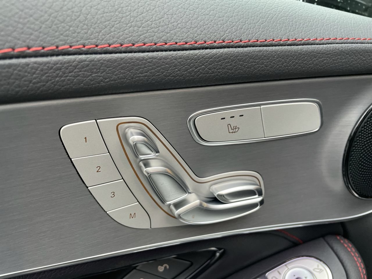 New 2023 Polar White Mercedes-Benz 300 4MATIC image 21