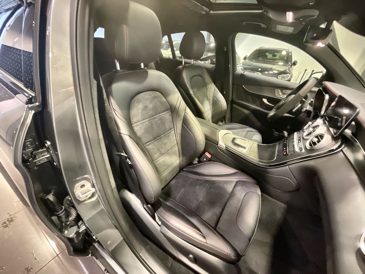 New 2023 Selenite Grey Mercedes-Benz 300 4MATIC image 33