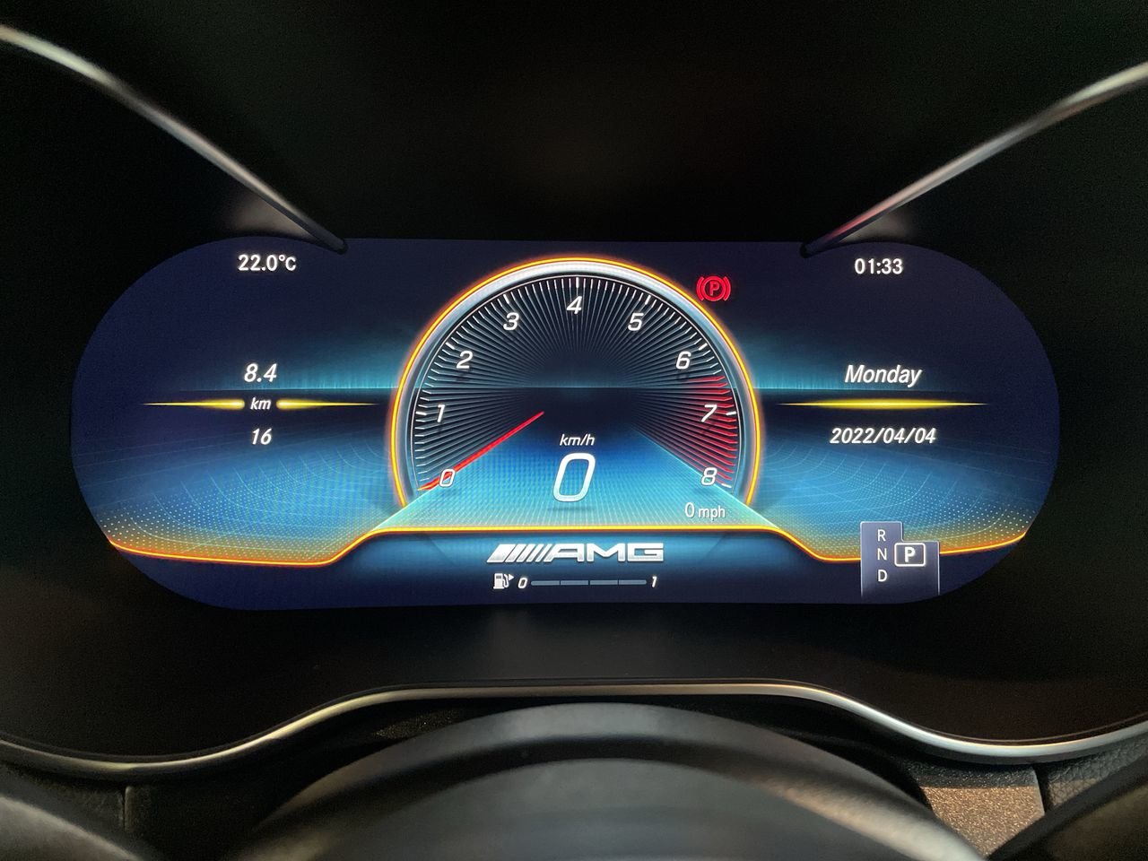 Used 2022 Obsidian Black Met Mercedes-Benz 4MATIC SUV image 23