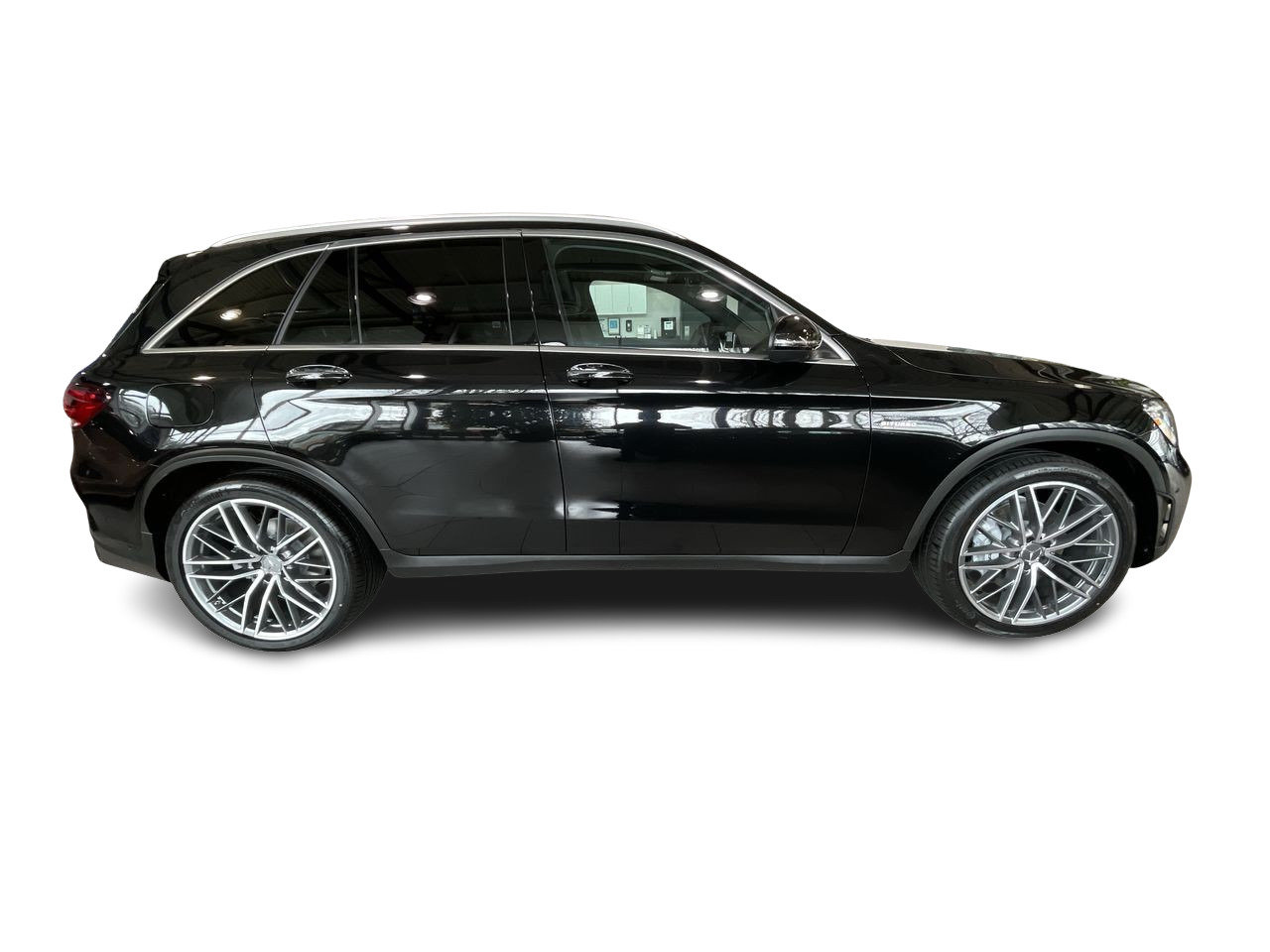 Used 2022 Obsidian Black Met Mercedes-Benz 4MATIC SUV image 13