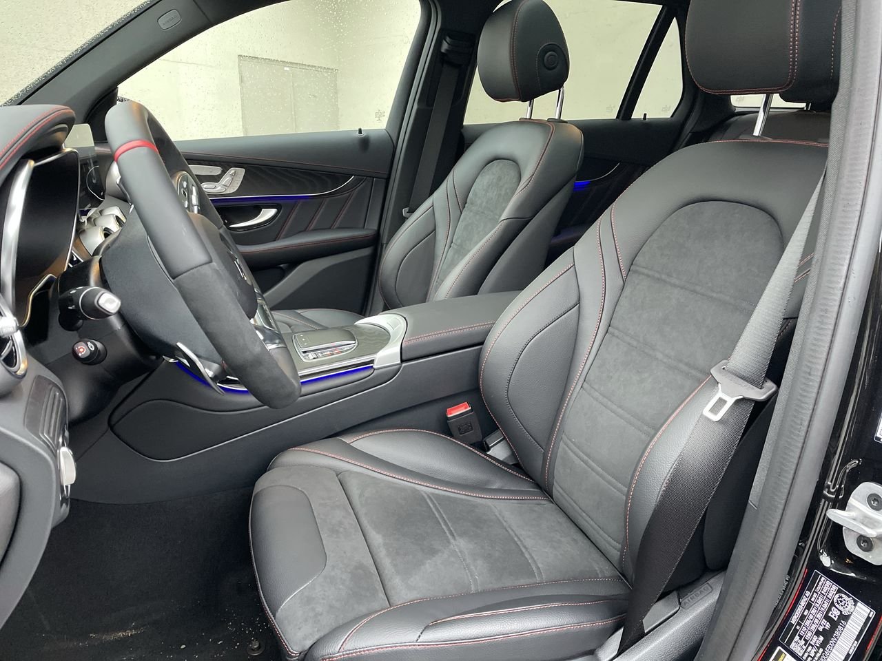 Used 2022 Obsidian Black Met Mercedes-Benz 4MATIC SUV image 19