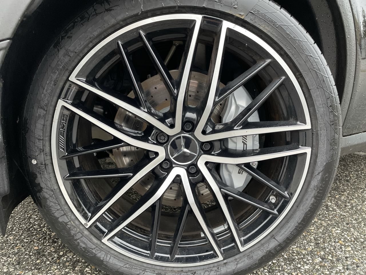 Used 2022 Obsidian Black Met Mercedes-Benz 4MATIC SUV image 18