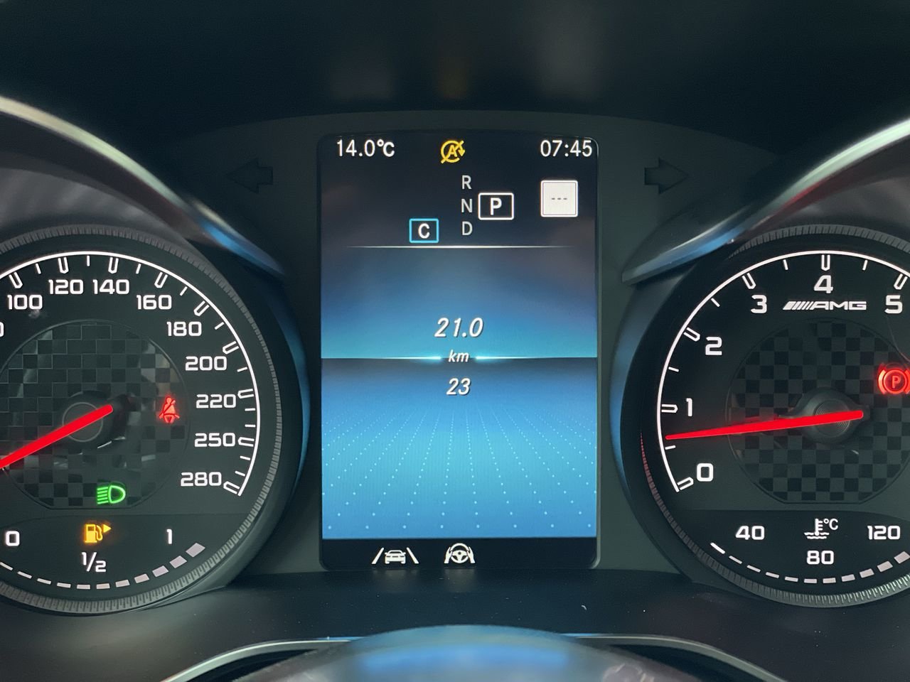Used 2022 Polar White Mercedes-Benz 4MATIC SUV image 23