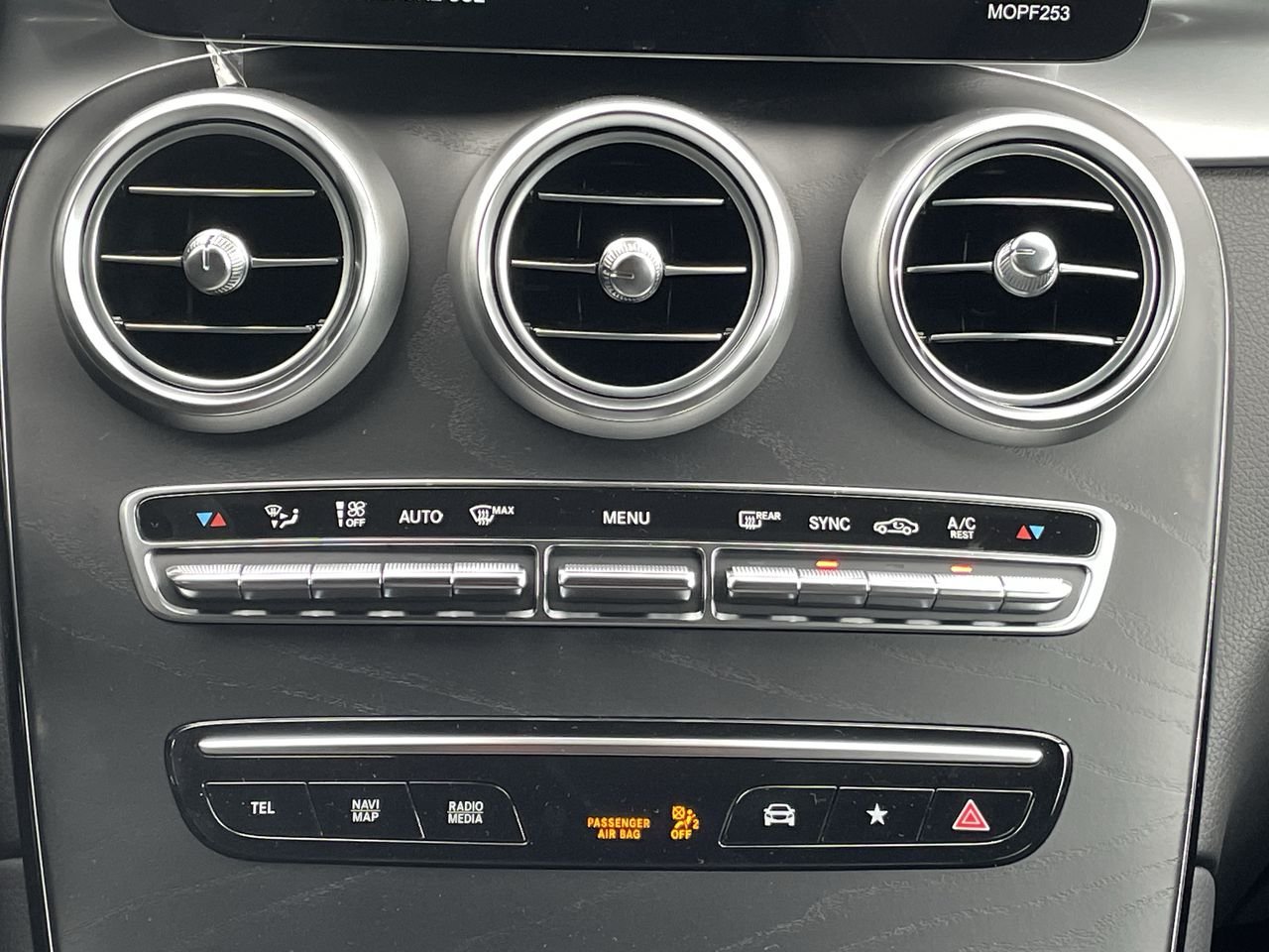 Used 2022 Spectral Blue Met Mercedes-Benz 4MATIC SUV image 27