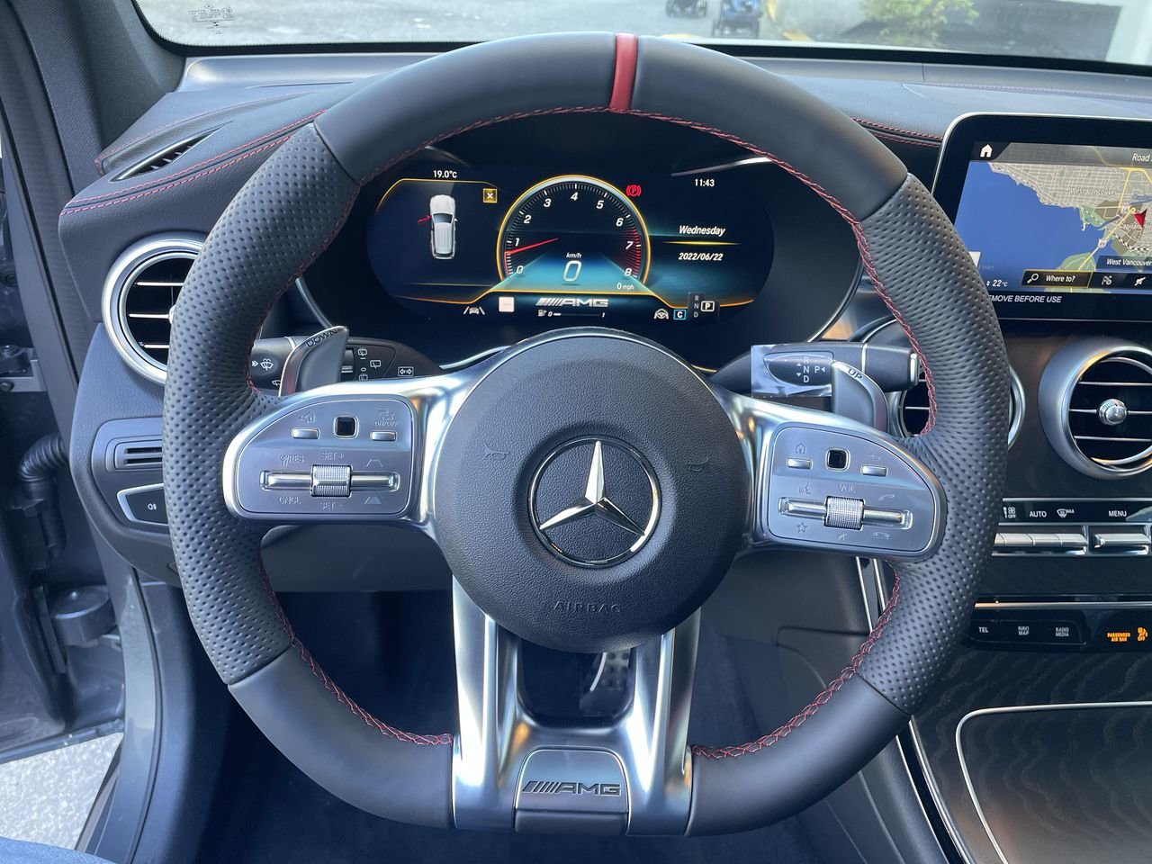 Used 2022 Selenite Grey Met Mercedes-Benz 4MATIC SUV image 22
