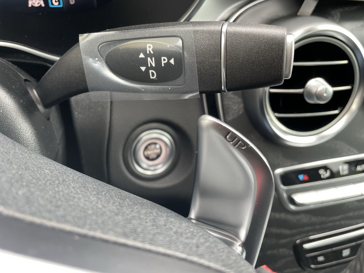 Used 2022 Obsidian Black Met Mercedes-Benz 4MATIC SUV image 28