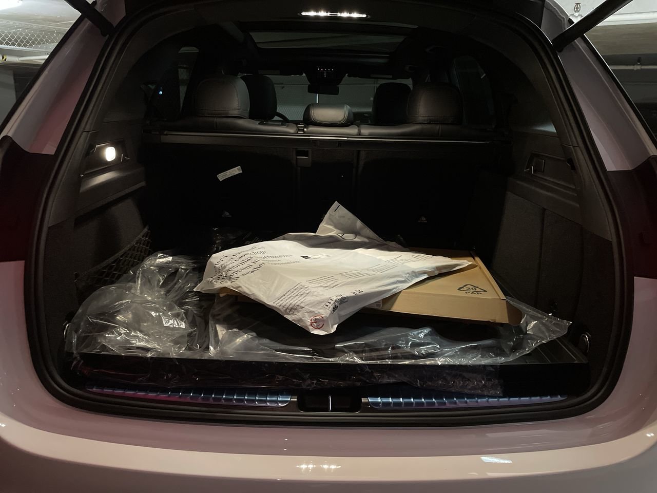 New 2023 Polar White Mercedes-Benz 450 4MATIC image 33