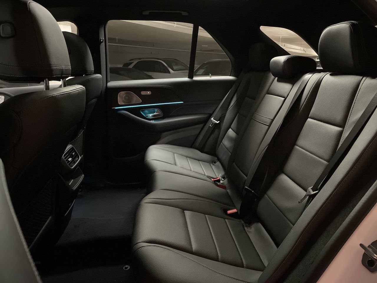 New 2023 Polar White Mercedes-Benz 450 4MATIC image 32